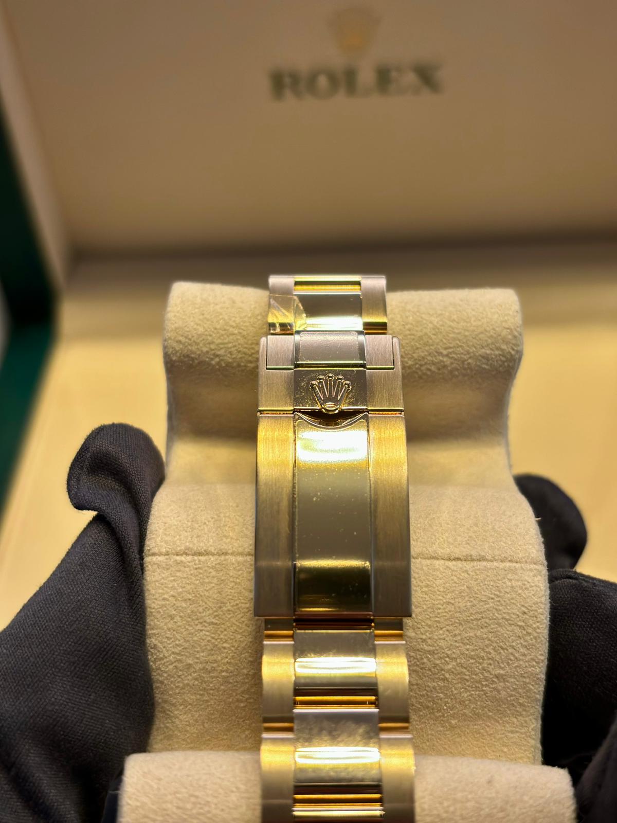 Rolex Cosmograph Daytona 18K Yellow Gold Men's Watch