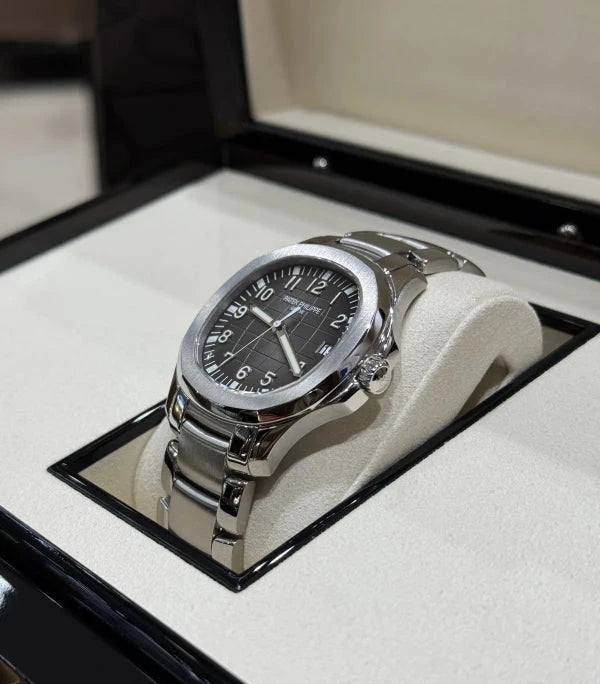 Patek Philippe Aquanaut Stainless steel Men's Watch