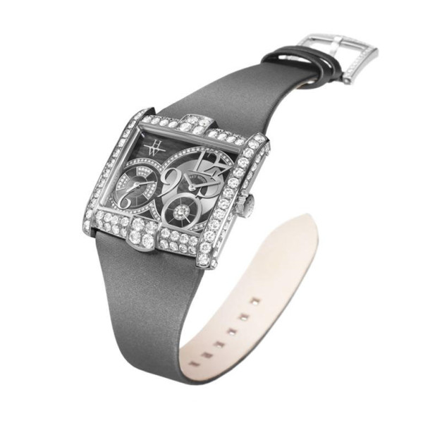 Harry Winston Avenue Squared A2 Ladies 18K White Gold & Diamonds Lady's Watch