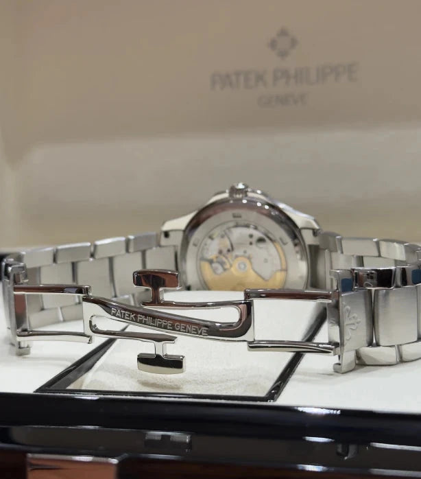 Patek Philippe Aquanaut Stainless steel Men's Watch