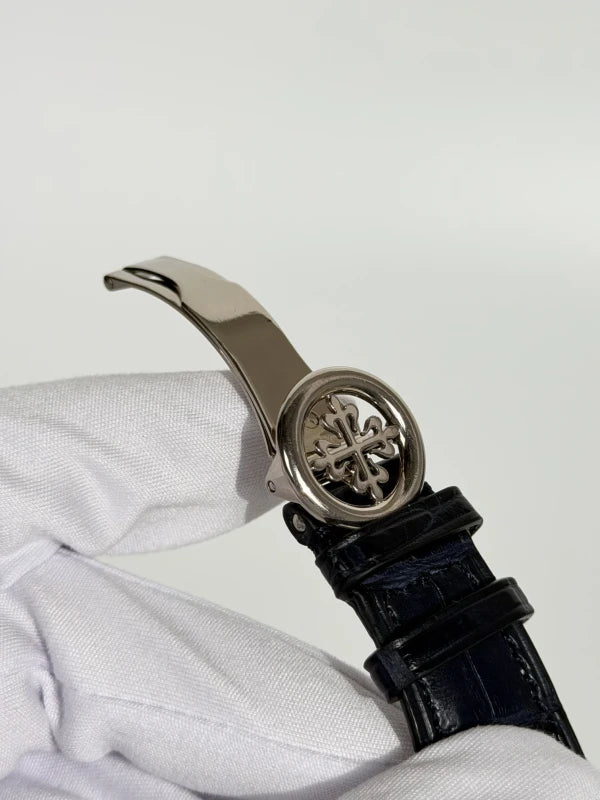 Patek Philippe Complications World Time 18K White Gold Men's Watch