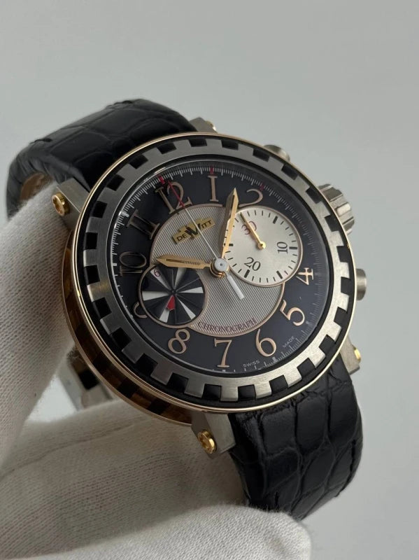 DeWitt Academia Chronographe Séquentiel Rose Gold & Titanium Men’s Watch