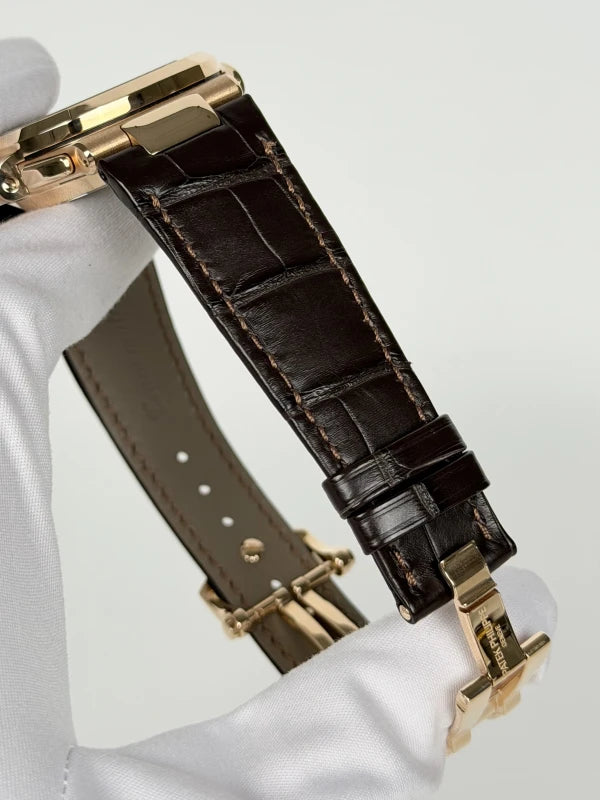 Patek Philippe Nautilus 18K Rose Gold Mens Watch