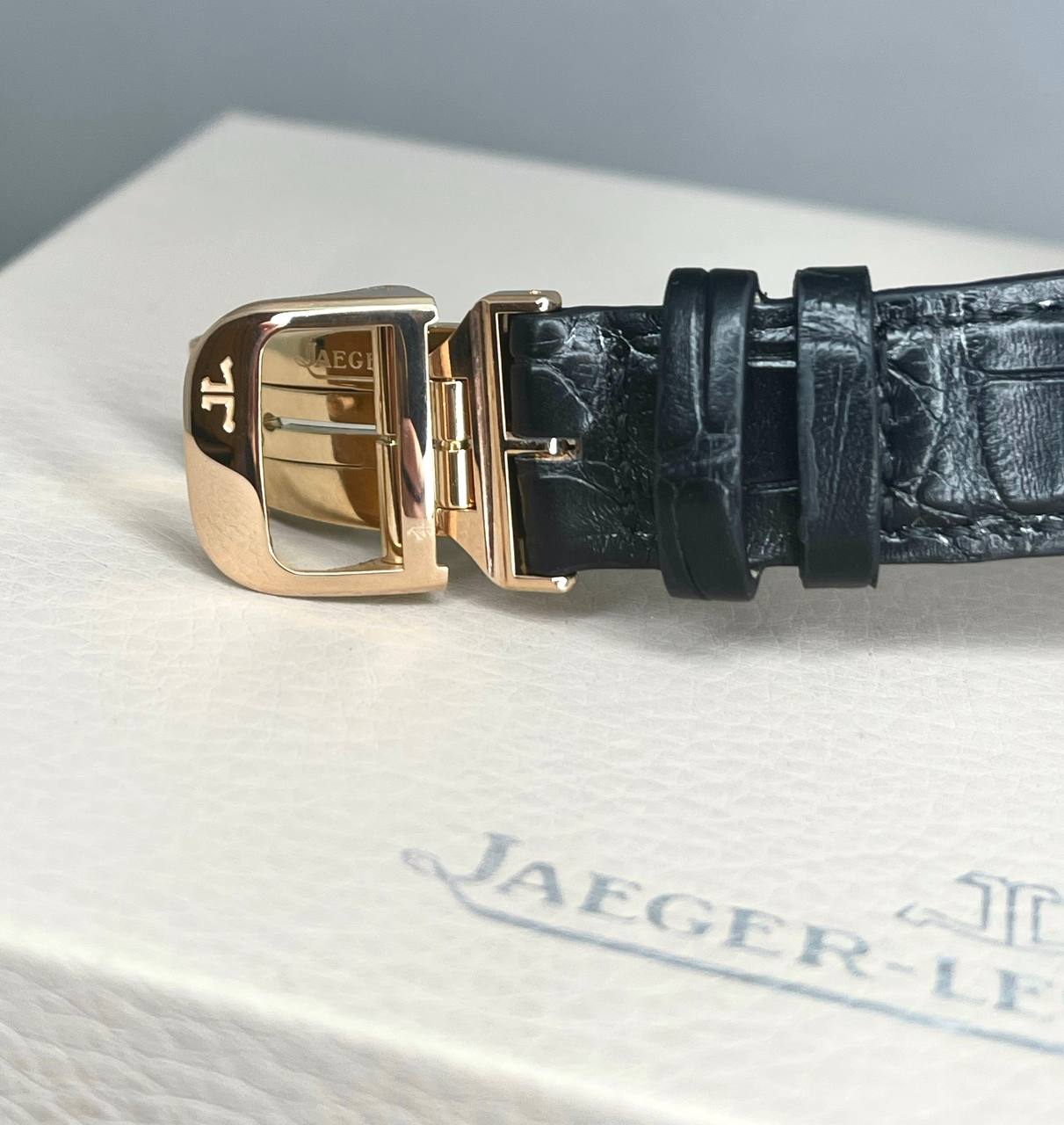 Jaeger-LeCoultre Master Control 18K Rose Gold Men's Watch