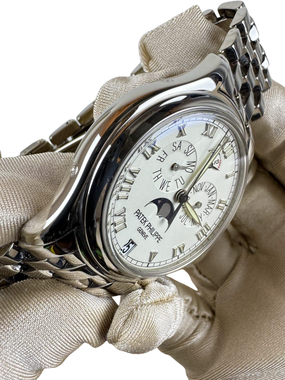 Patek Philippe Annual Calendar 18K White Gold Watch