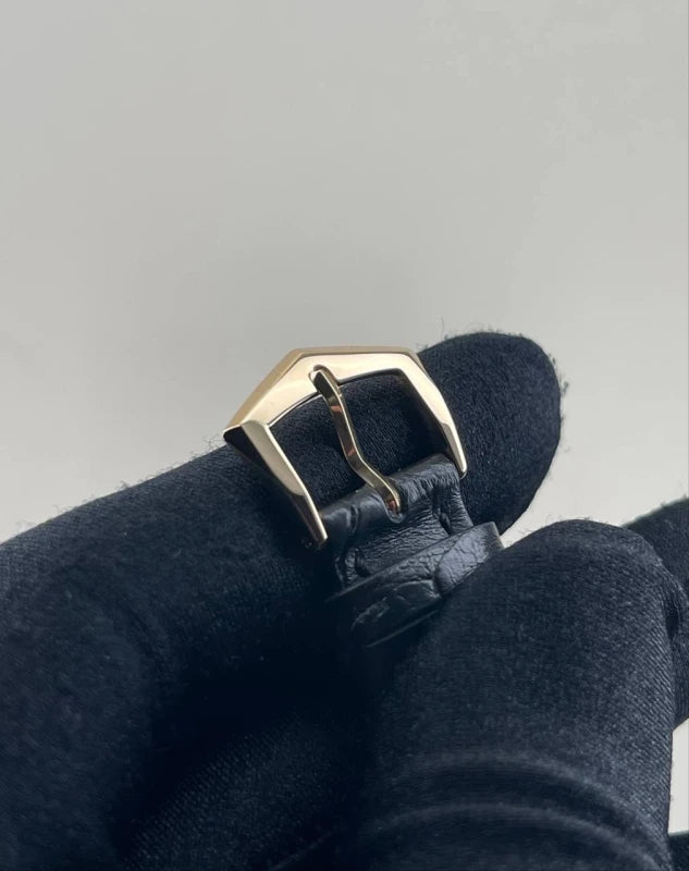 Patek Philippe Calatrava 18K Yellow Gold Unisex Watch