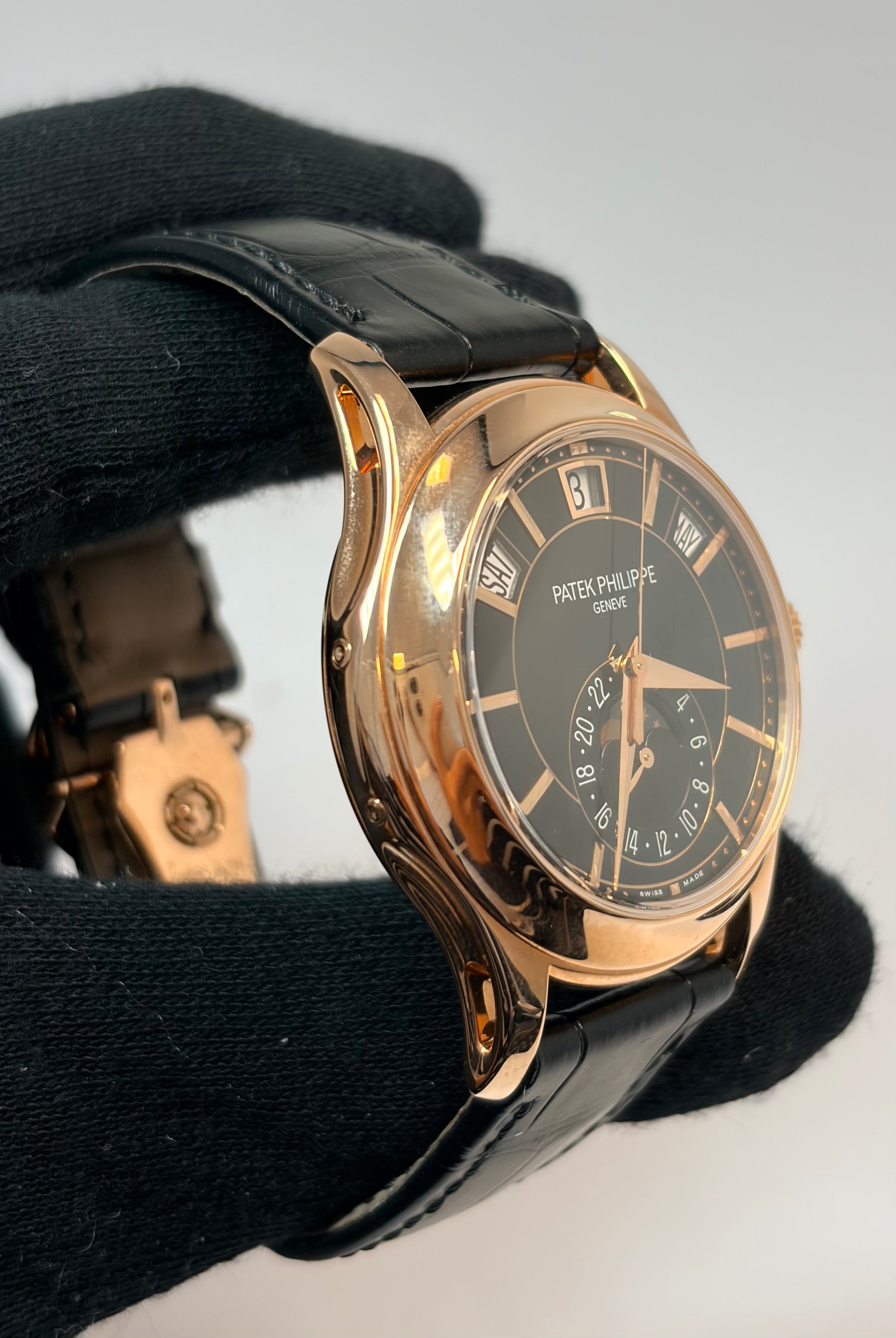 Patek Philippe Annual Calendar 18k Rose Gold Men's Watch