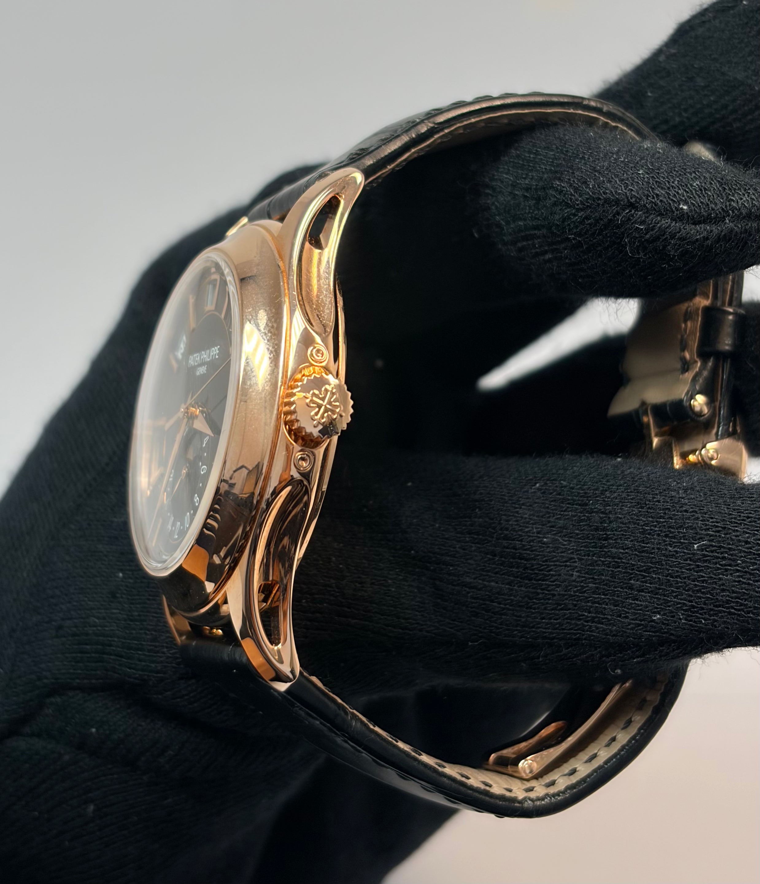Patek Philippe Annual Calendar 18k Rose Gold Men's Watch