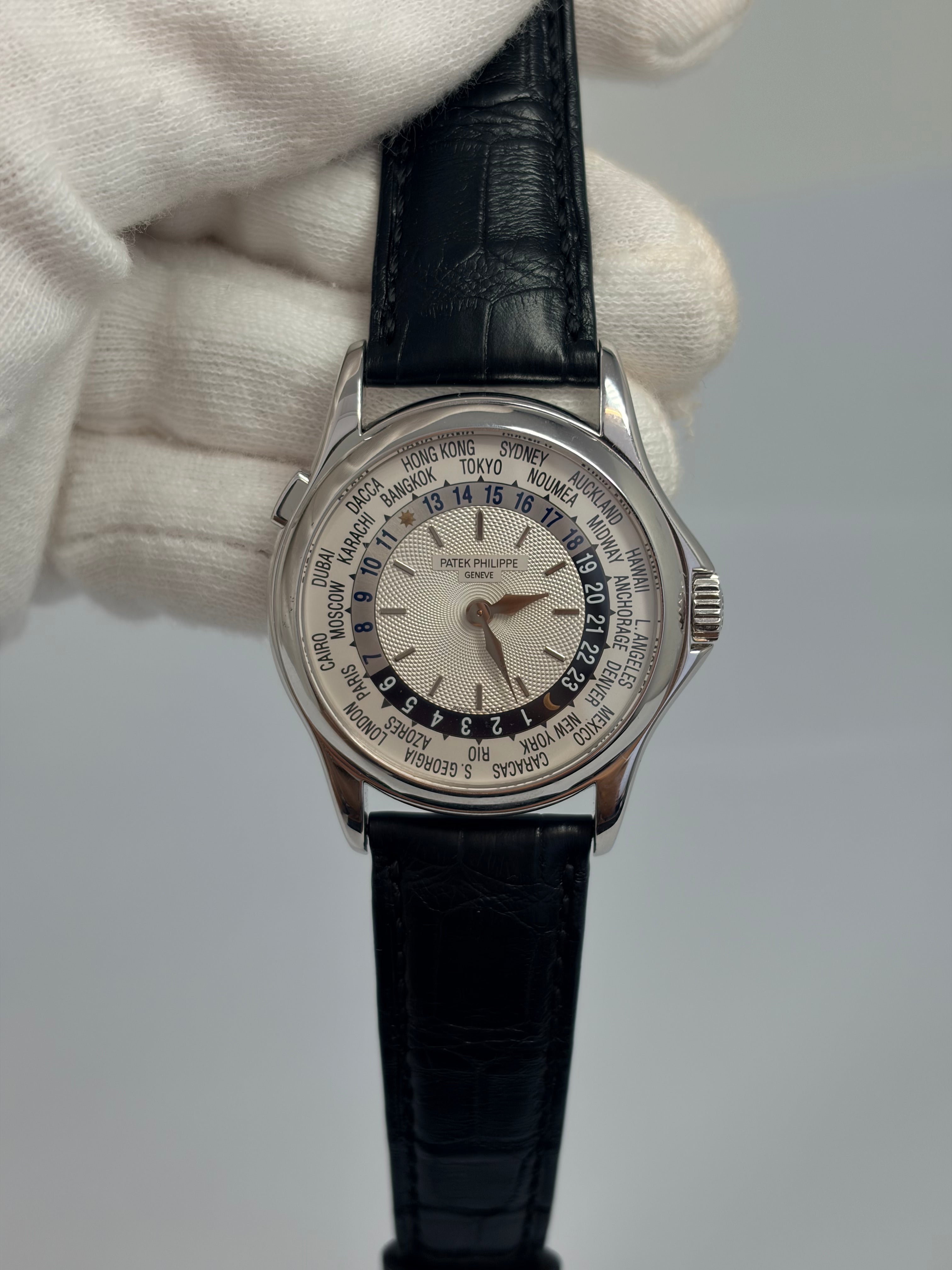 Patek Philippe World Time Automatic 18K White Gold Men’s Watch