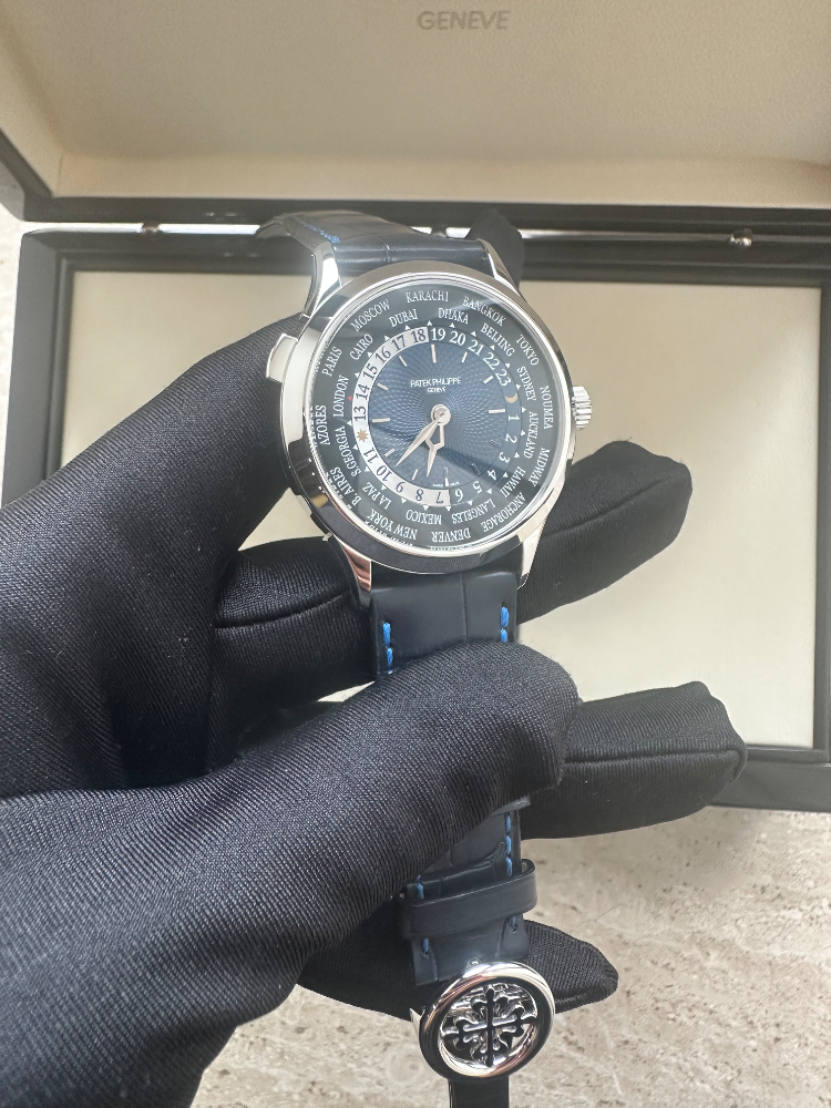 Patek Philippe Complications World Time 38.5 mm Platinum Men’s Watch