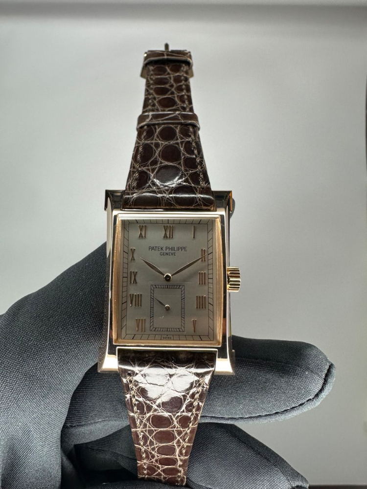 Patek Philippe Pagoda 18K Yellow Gold Men’s Watch