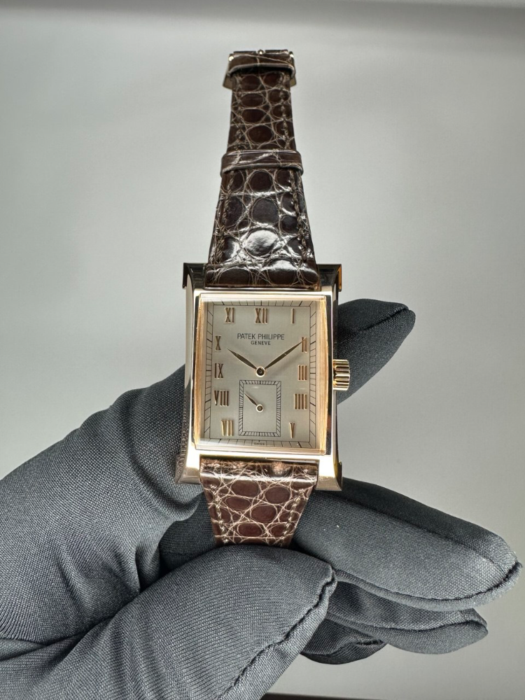Patek Philippe Pagoda 18K Yellow Gold Men’s Watch