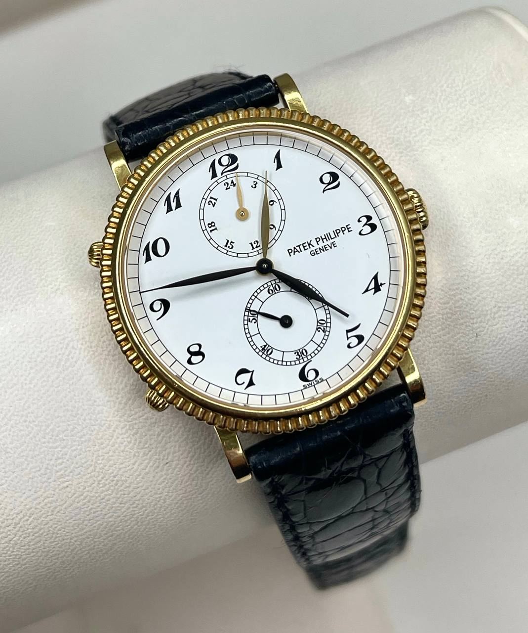 Patek Philippe Calatrava Travel Time 34 mm 18K Yellow Gold Men’s Watch