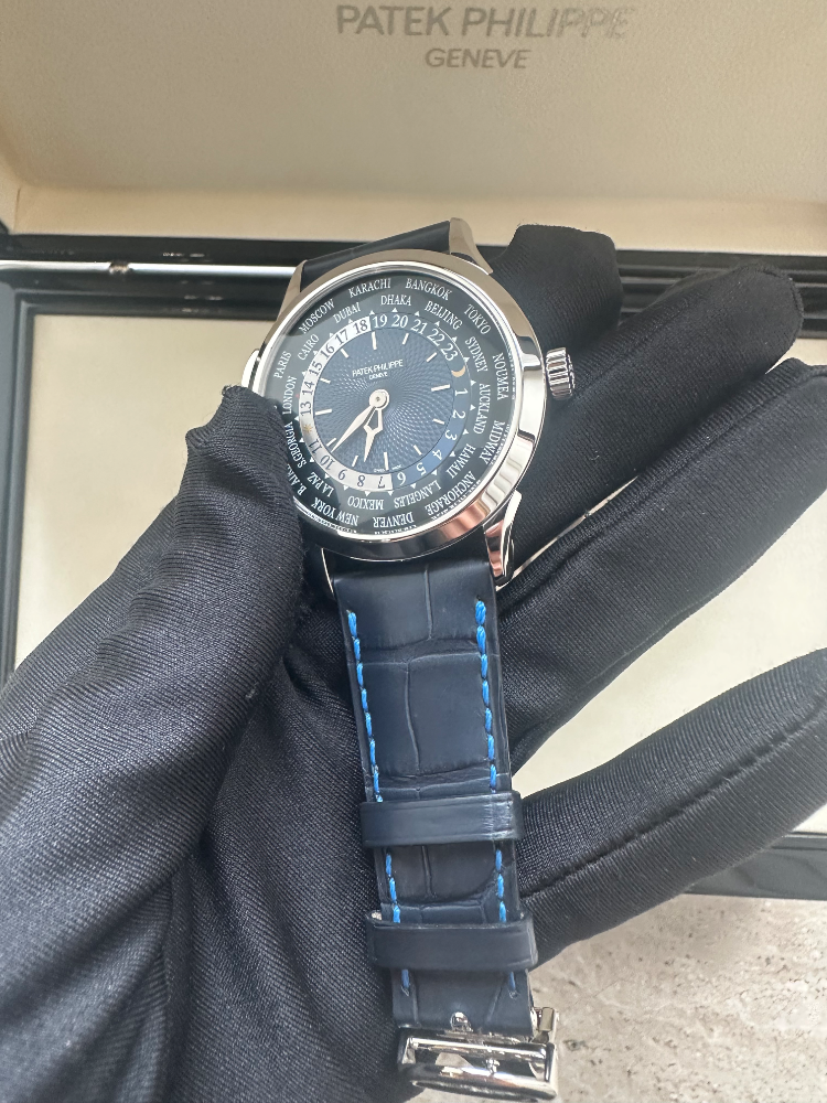 Patek Philippe Complications World Time 38.5 mm Platinum Men’s Watch