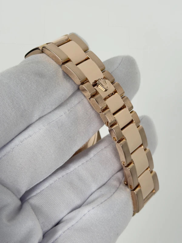 Rolex Day-Date 18k Everose Gold Unisex Watch