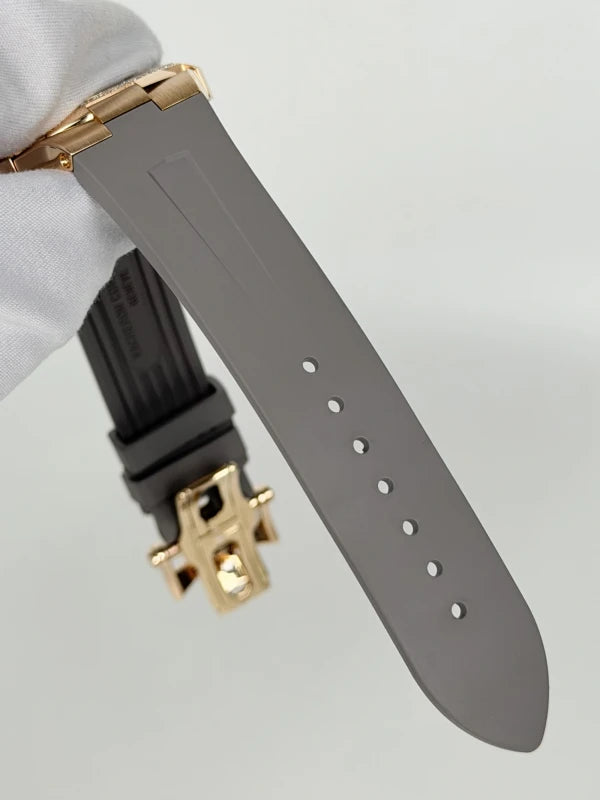 Vacheron Constantin Overseas 18K Rose Gold & Diamonds Lady's Watch