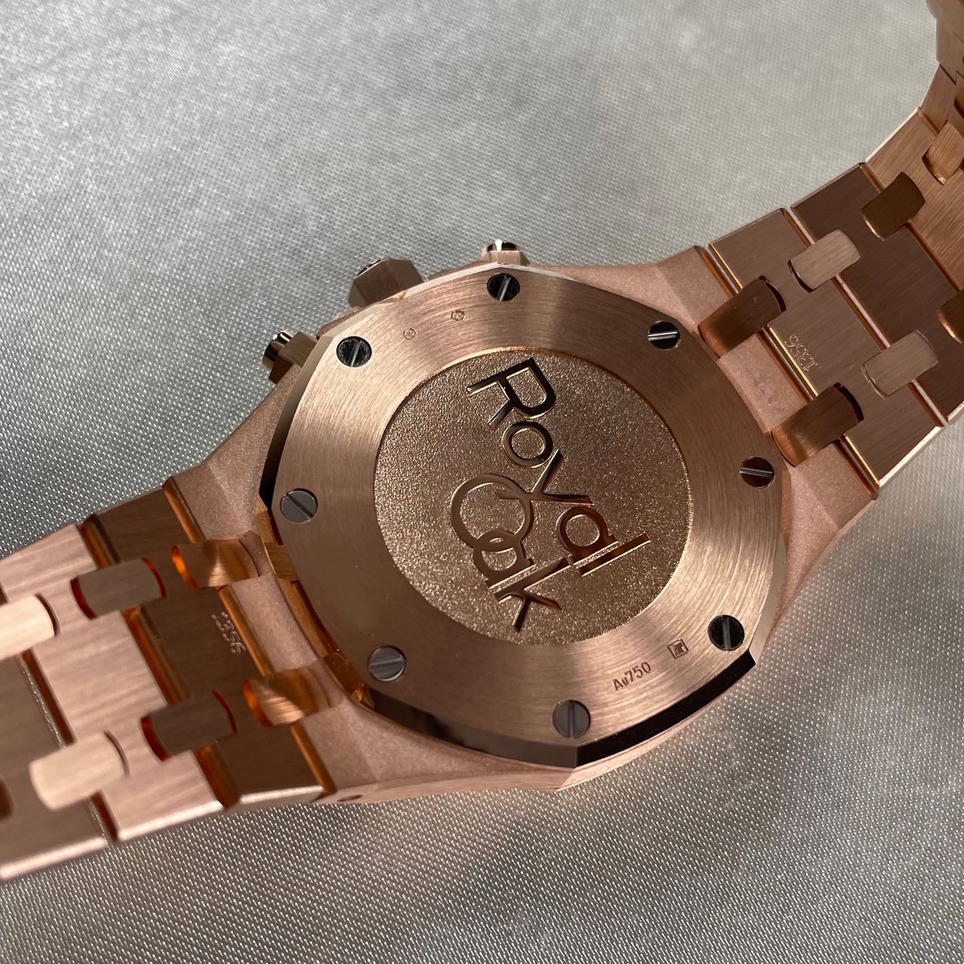 Audemars Piguet Royal Oak Selfwinding Chronograph 18K Rose Gold Unisex Watch