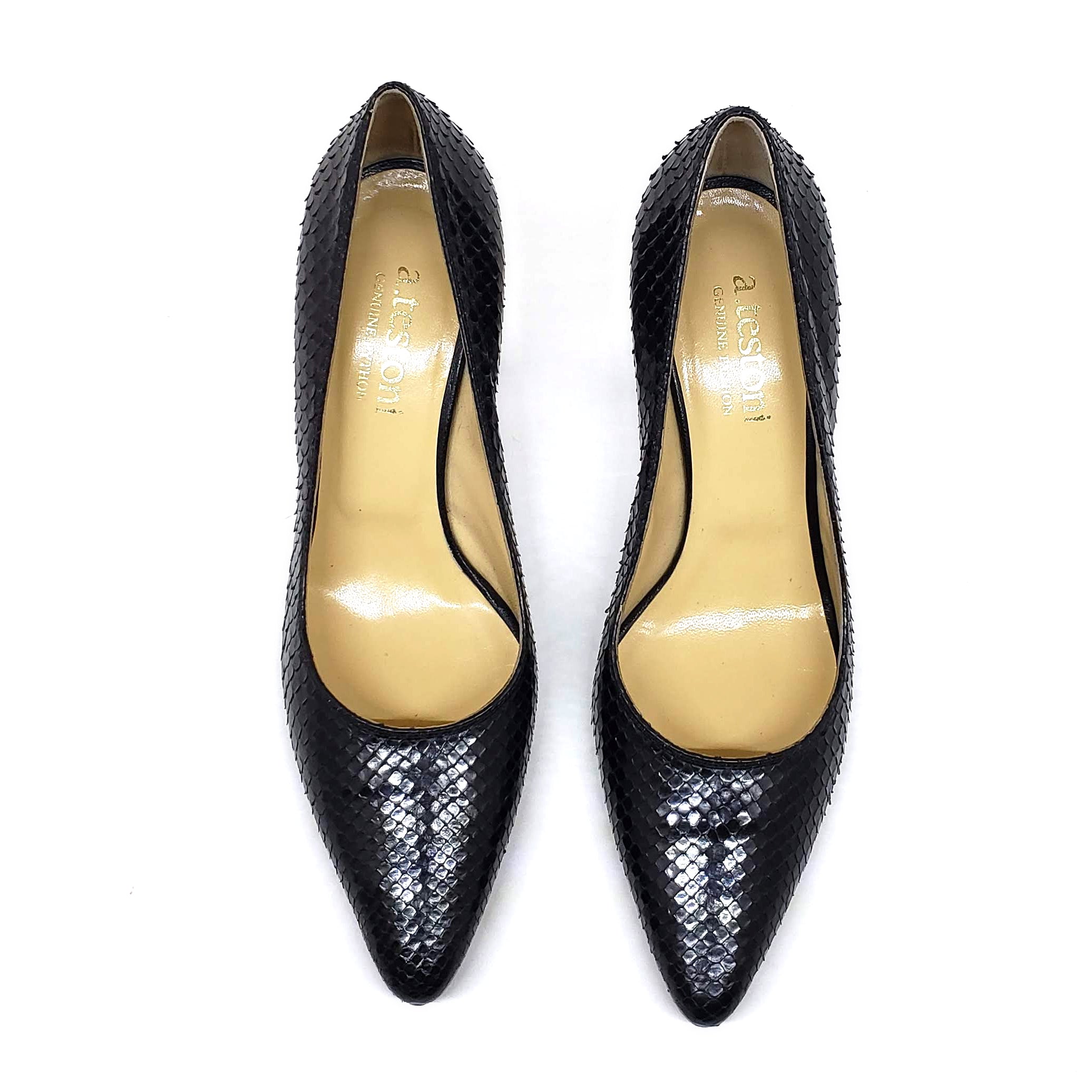 Testoni Black Shiny Python Lady's Pumps | Worldofluxuryus