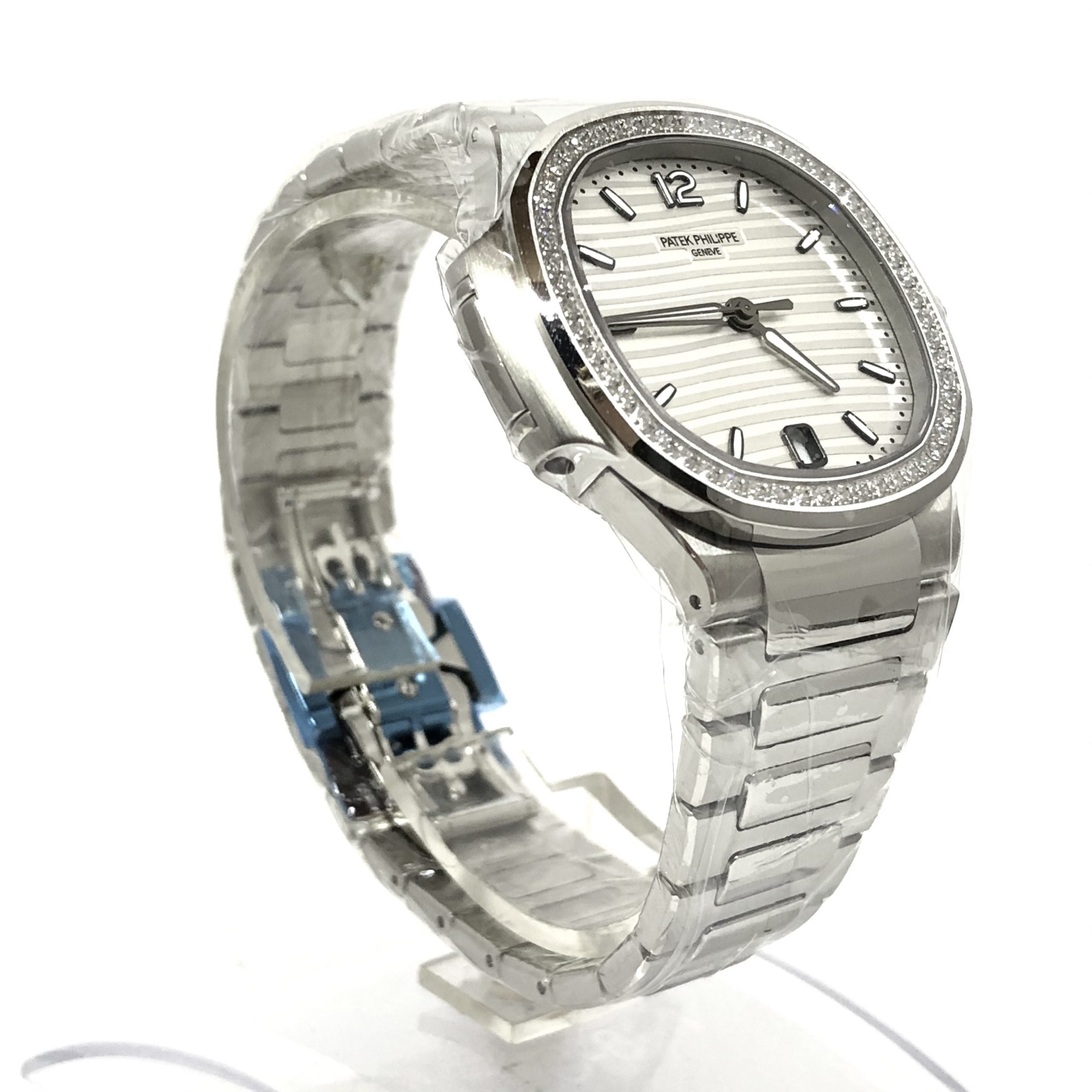 Patek Philippe Ladies Nautilus Rose Gold 35mm 7118/1R-010 | Luxury Watches
