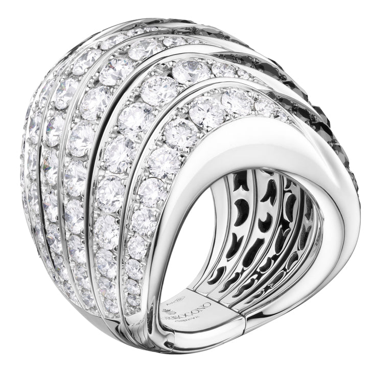 De Grisogono Zebra Ring With White Gold And Diamonds