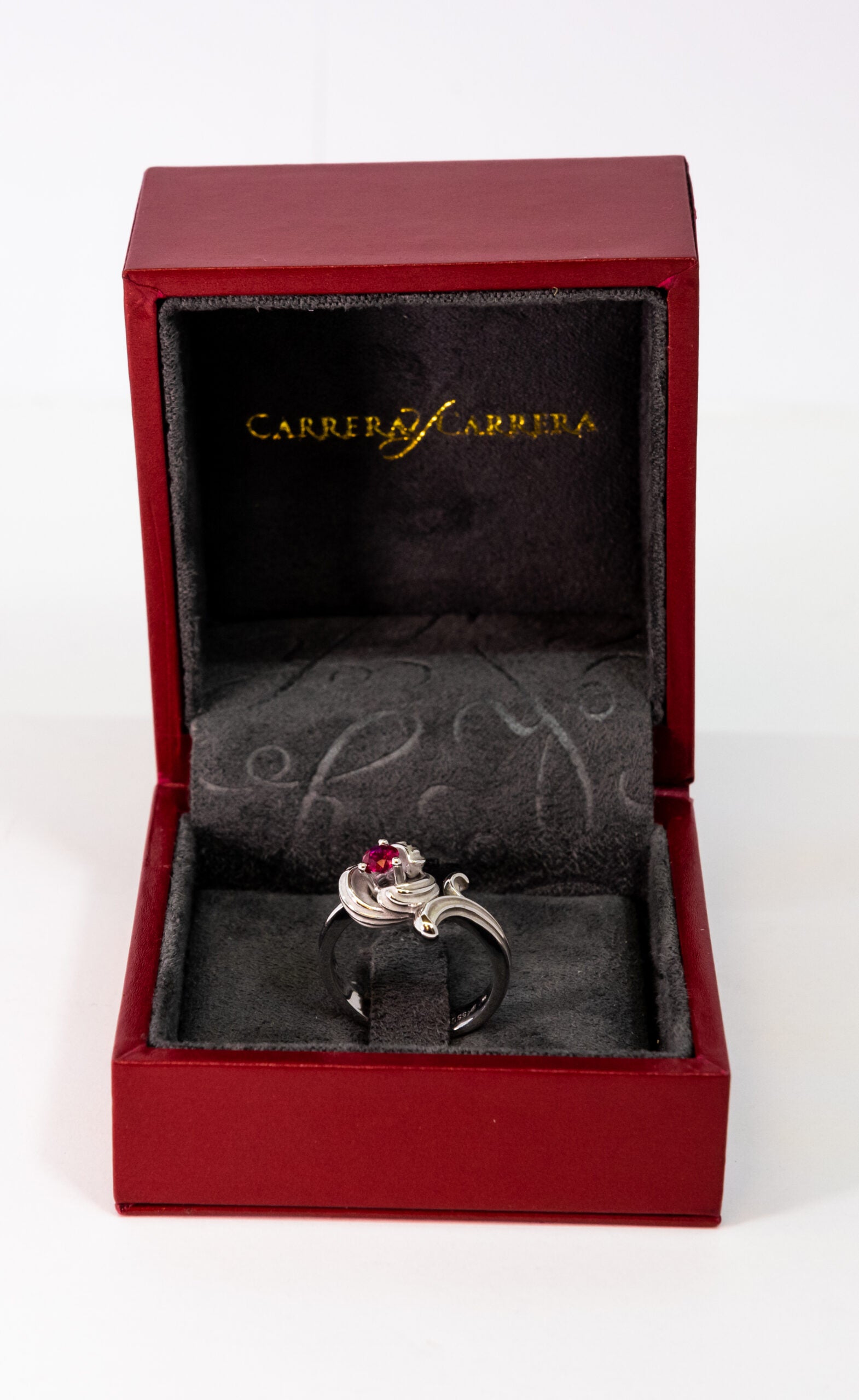 Carrera Y Carrera Origen Soli 18K White Gold Ruby Ring