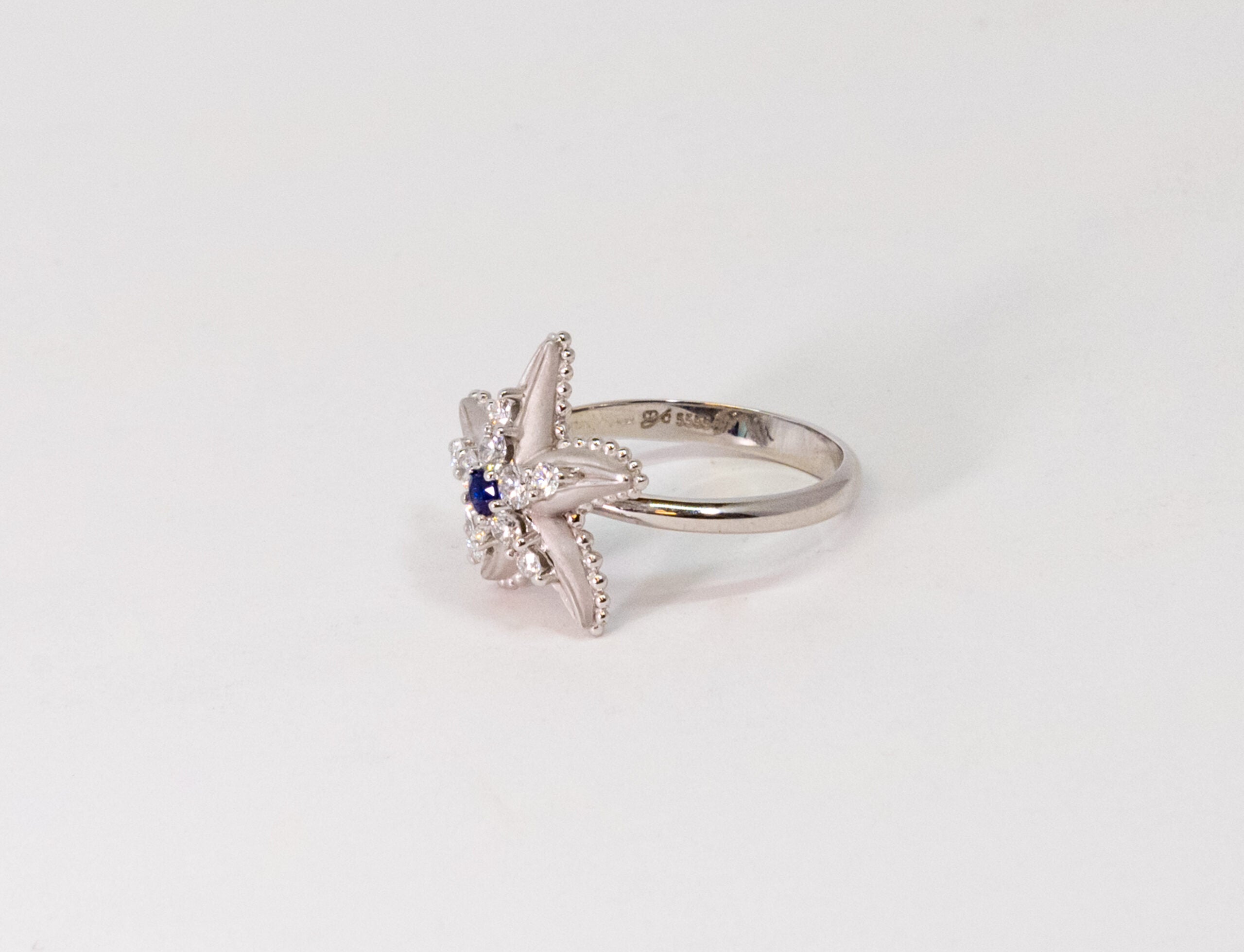 Carrera Y Carrera Starfish 18K White Gold Diamonds and  Blue Sapphire Ring