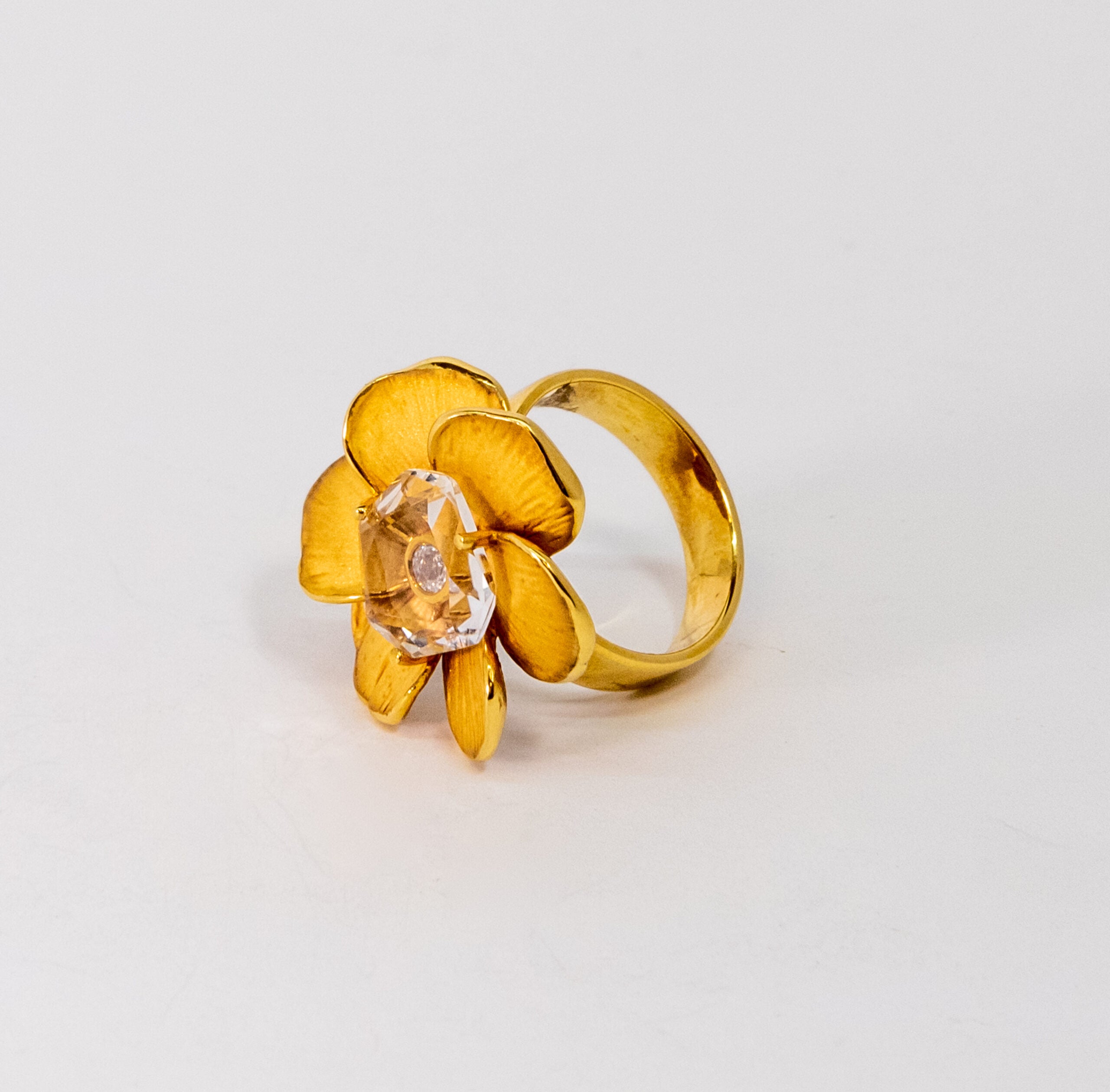 Carrera Y Carrera Gardenia Flower 18K Yellow Gold Diamond Ring