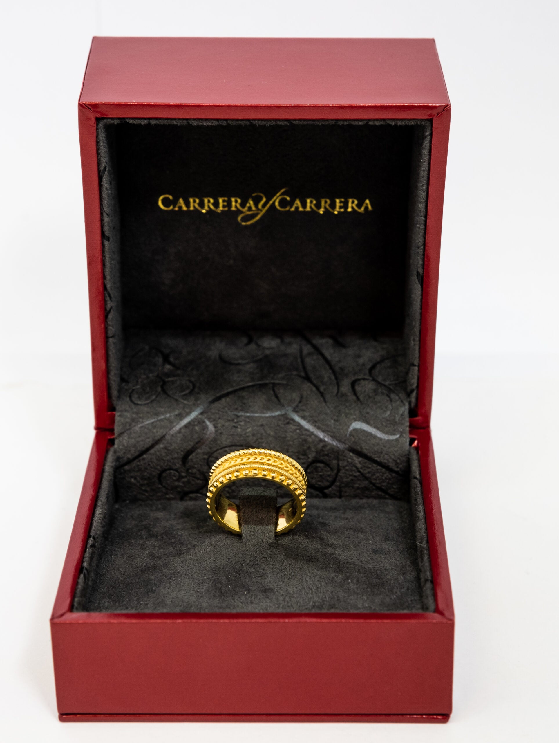 Carrera Y Carrera Ruedo 18K Yellow Gold Ring
