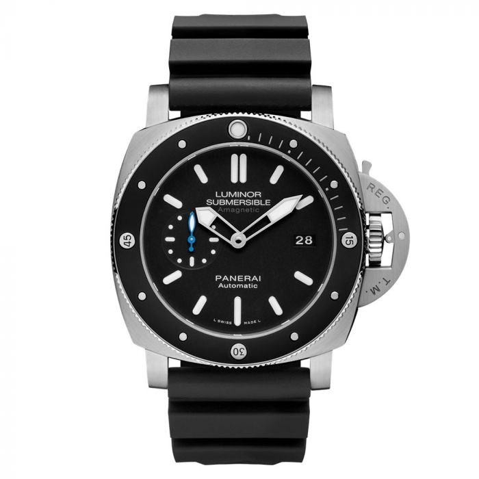 Panerai Luminor Submersible Amagnetic 47mm Men s Watch